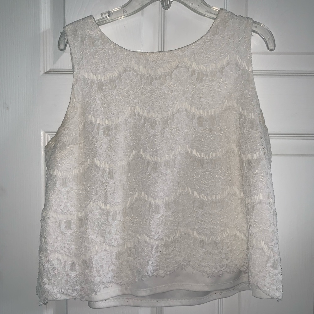 Monteau White Lacy Sleeveless Top